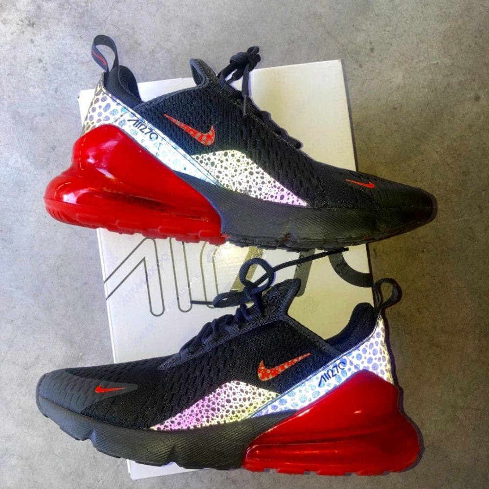 Like New (With Box) Nike Air Max 270